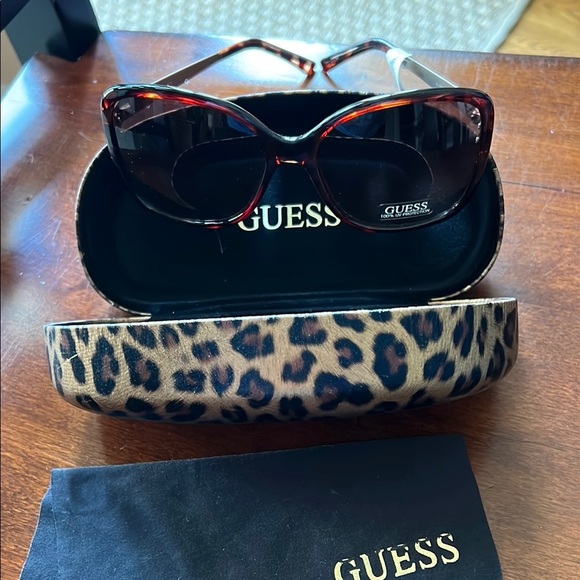 Guess Women's Brown Sunglasses - Picture 2 of 4